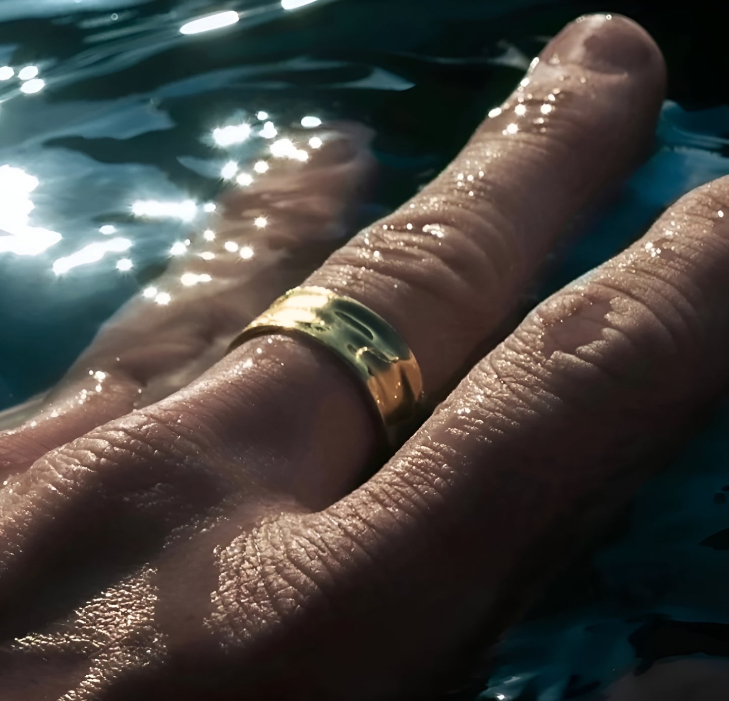 WAVE RING GULD